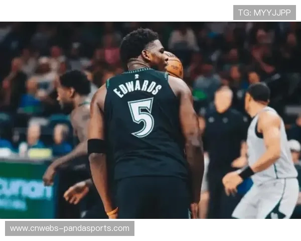 爱德华兹4犯离场，森林狼末节崩盘负公牛